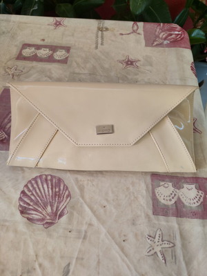 Clutch bag like new, nude beige patent leather