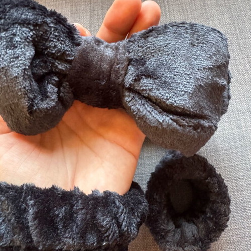 Headband set with bracelets like new for face washing