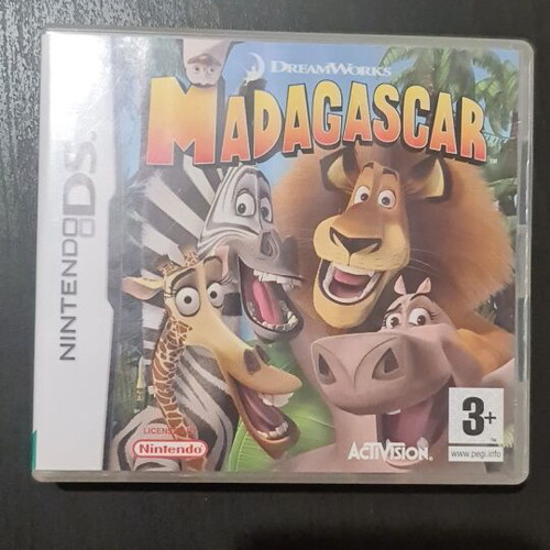 Madagascar Nintendo DS like new with box and papers
