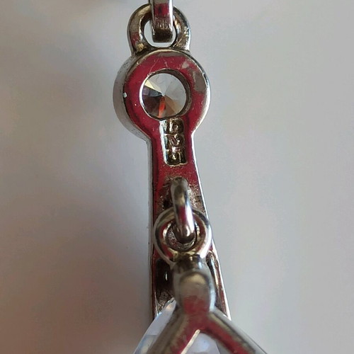 Silver 925 Necklace with Teardrop Crystal like new