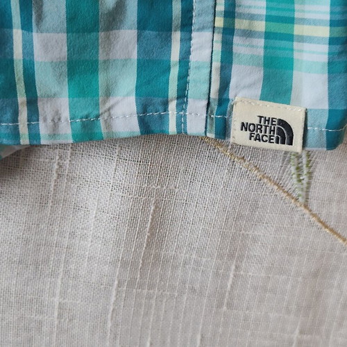 The North Face VaporWick women's hiking shirt size M like new, plaid