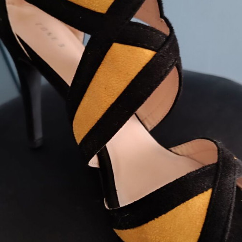 Suede sandals new, black and yellow, size 37, 7 cm heel
