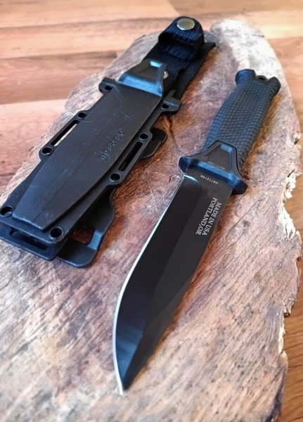 Gerber Strongarm Нож за оцеляване с калъф Черен