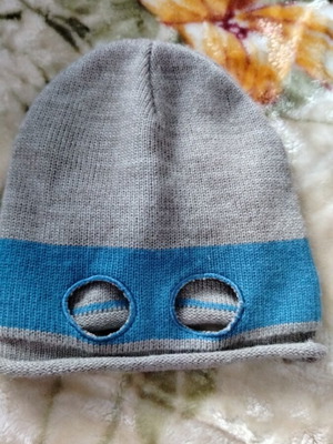Benetton kids hat like new, size XS, gray and blue