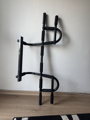 Pull-up bar like new
