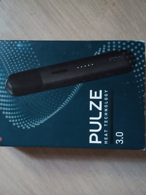 Pulze e-cigarette like new with two cigarette packs