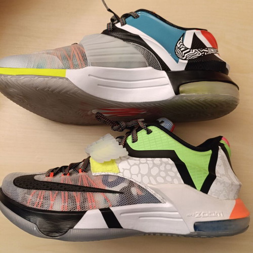 Nike KD 7 "What The" basketball shoes like new, multicolor, size 42