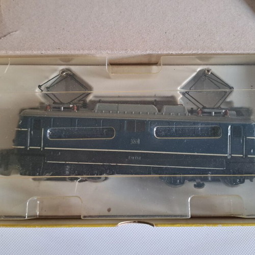 Vintage Trix Express 2243 DB E10 138 electric locomotive used in original box