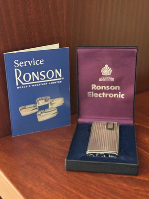 Ronson Electronic lighter like new