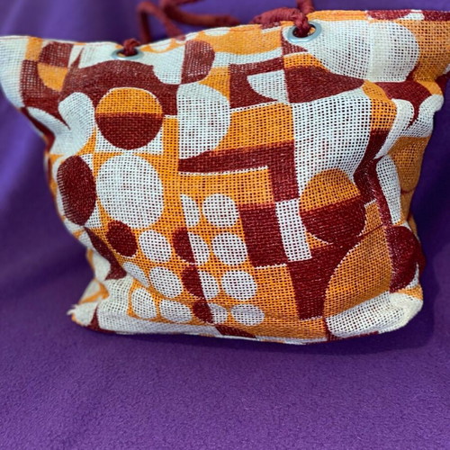 Colorful large shoulder beach bag like new with red and orange details