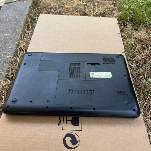 HP Compaq Presario CQ57 laptop used for parts or repair
