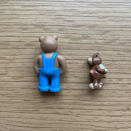 Kellogg’s Teddy Dad Bear 1995 figure used with small Nici bear gift