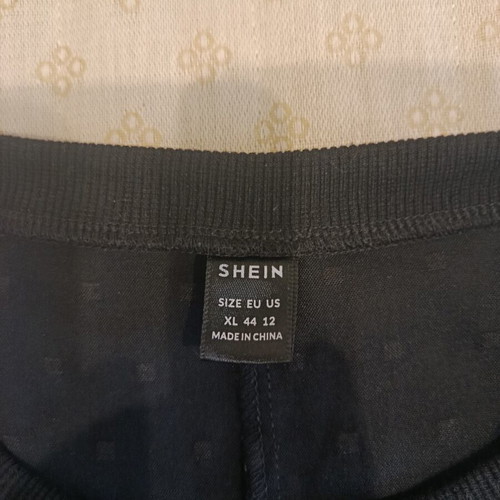 Shein sleeveless women's blouse black, like new, XL