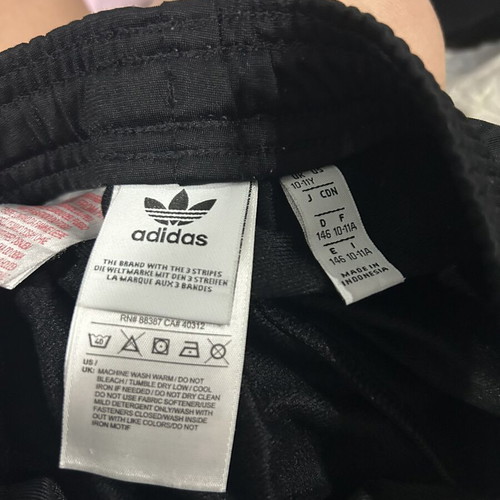 Adidas sports pants like new, black and white, size 146 cm