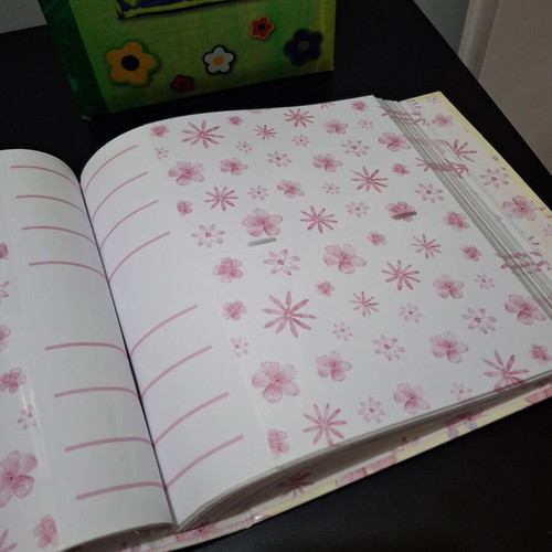 Photo album like new, capacity 200 photos