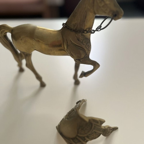 Vintage brass decorative horse with removable saddle, like new