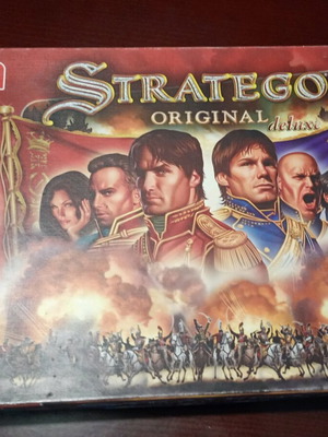 Stratego επιτραπέζιο μεταχειρισμένο με όλα τα πιόνια και οδηγίες
