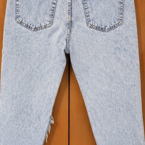 Terranova mom jeans size 38 used, light washed denim with rips