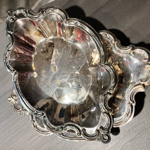 International Silver Company plates used, set of 2, vintage design