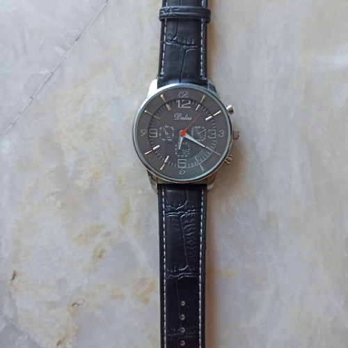 Men's wristwatch used