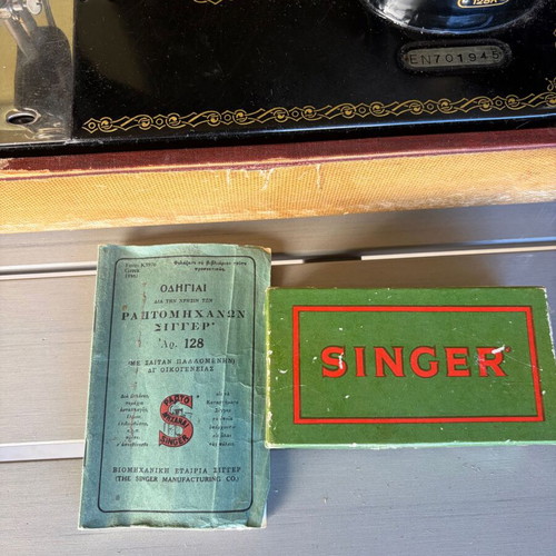 Singer 128K hand-crank sewing machine used, 1958 vintage