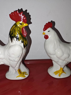 Vintage ceramic rooster and hen set used