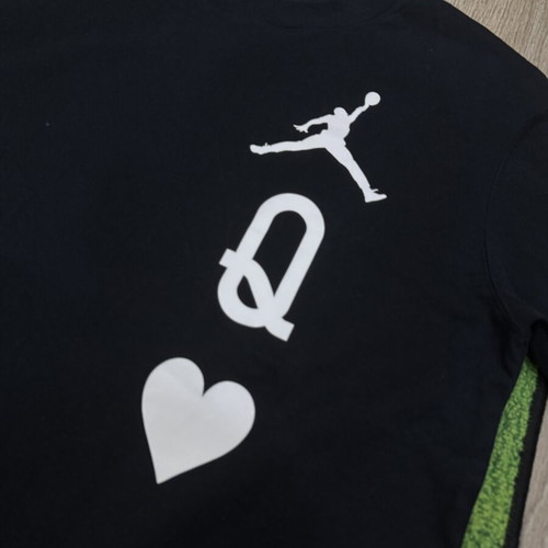 Jordan T-shirt small, like new, black