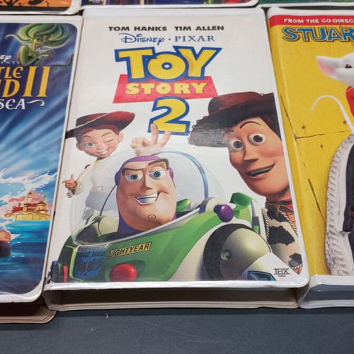 Authentic Walt Disney VHS tapes used, pack of 10