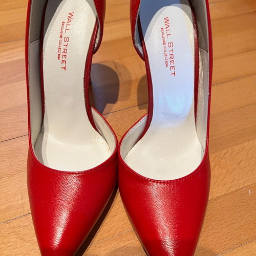Wall Street red women's pumps new size 37
