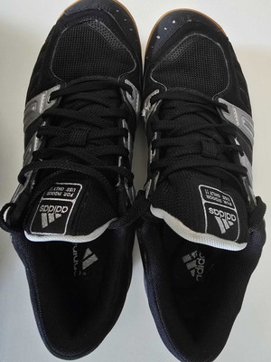 Nike Zoom Air and Adidas Stabil 6 athletic shoes used, size 44 set