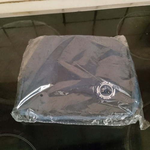 Food containers new with insulated bags, water bottle and sandwich box