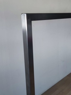 ΙΝΟΧ Σταντ ρούχων μεταχειρισμένο με ροδάκια και φρένα