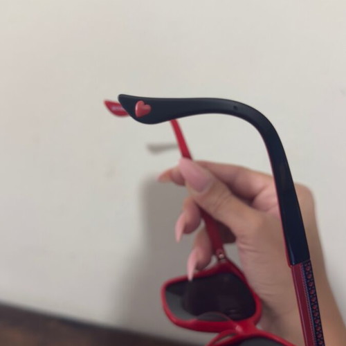 Moschino vintage sunglasses like new, black and red