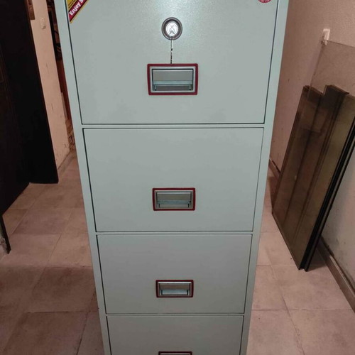 Technomax Technofire fireproof drawer cabinet with 4 drawers and key like new