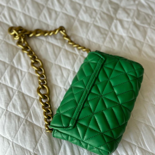 Zara shoulder bag green like new with gold chain