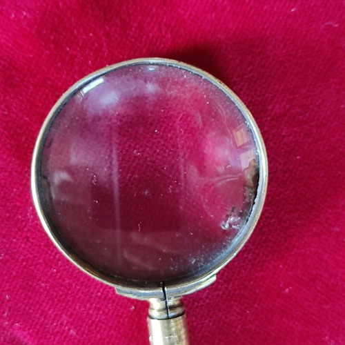 English brass magnifying glass for dressmakers used with hidden case