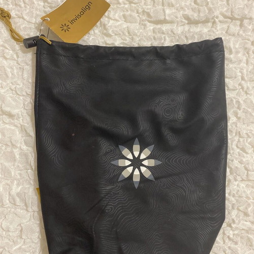Invisalign commemorative pouch and box packaging