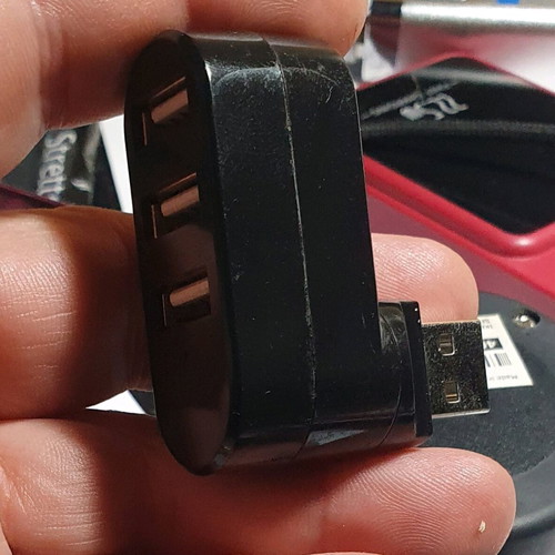 Mini Rotatable 3-Port USB Hub