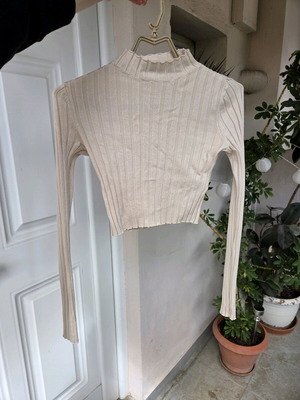 FB Sister ribbed crop top, like new, size S, beige