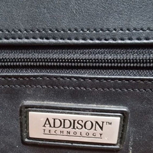 Addison laptop bag like new, black