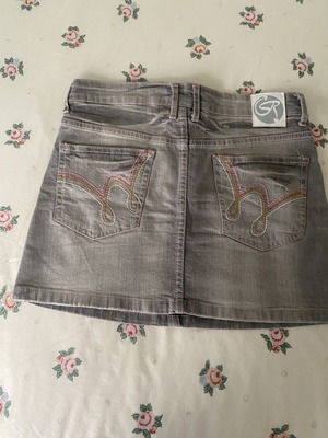 Sprider denim skirt like new, size XS for 14 years old