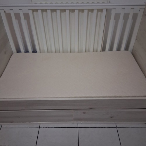 Casababy Nova Convertible Baby Cot with Drawers and Mattress like new