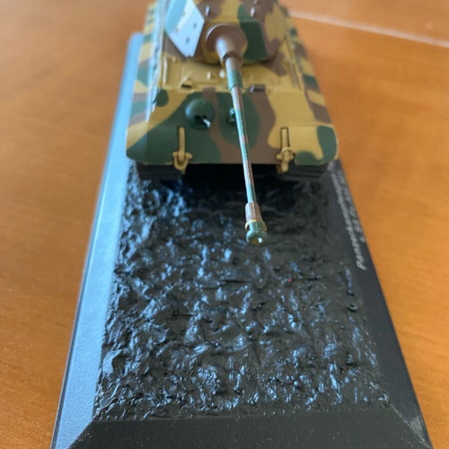 Tiger-1944 battle tank miniature used, collectible