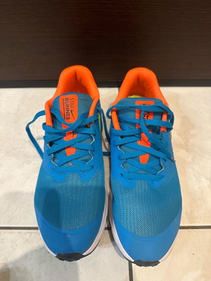 Nike Star Runner athletic shoes like new, size 38, blue and orange