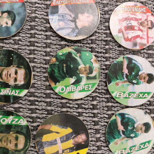 Football tazos very old, pack of 26, in very good condition