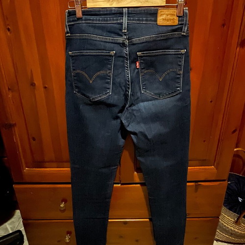 Levi’s jeans slim fit, like new, size S