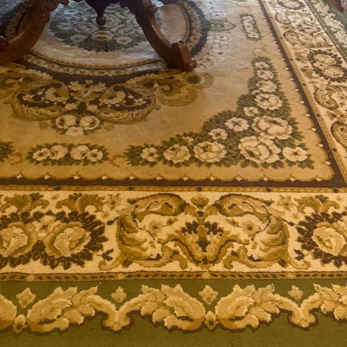 For sale 1 carpet..