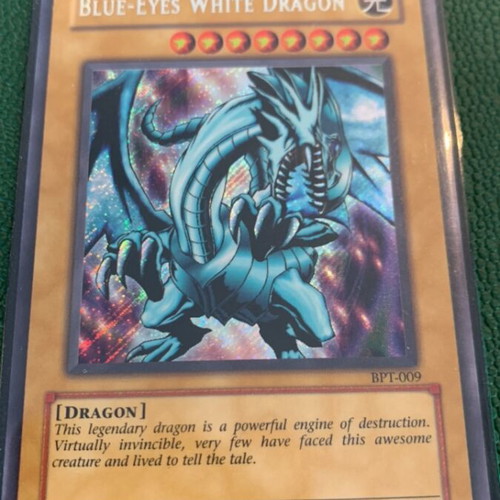 Blue-Eyes White Dragon BPT Secret Rare card like new