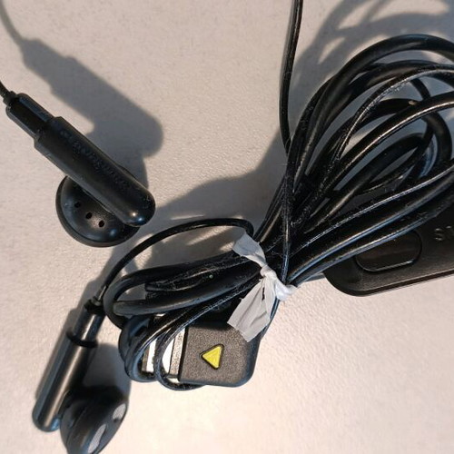 Samsung earbuds like new