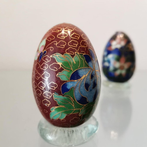 Cloisonne egg set used with enamel, burgundy and blue colors